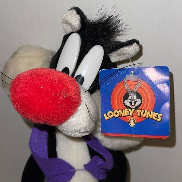 Vintage Looney Tunes 13” Slyvester the Cat Plush holding a baby chick NWT - Picture 8 of 12